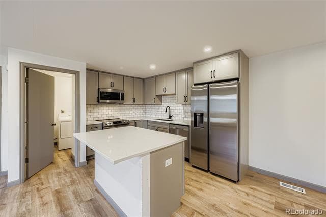 Photo - 3745 Benton St