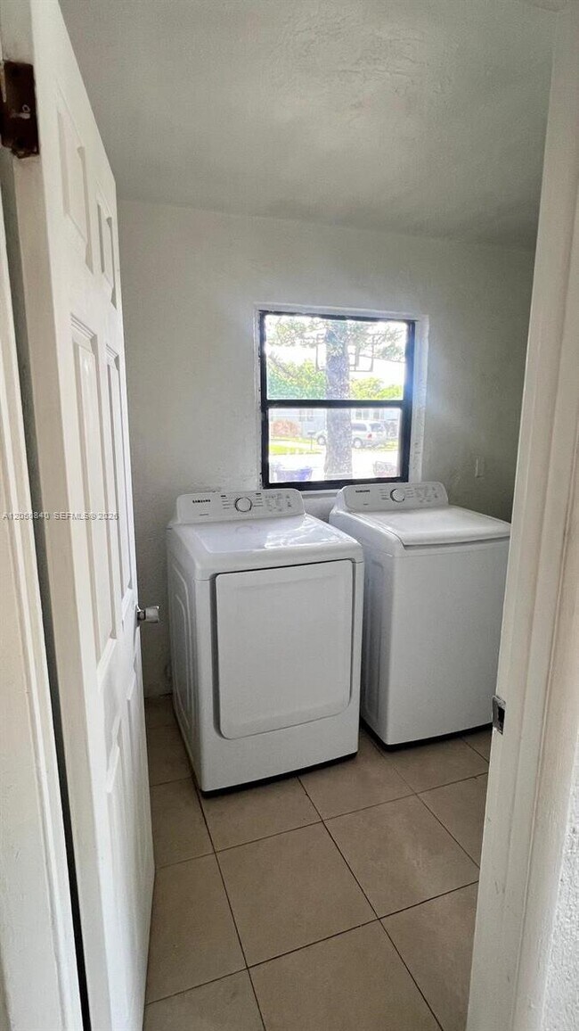 Photo - 1742 NW 29th Way