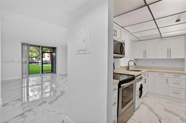 Photo - 8650 SW 133rd Avenue Rd Unit 116