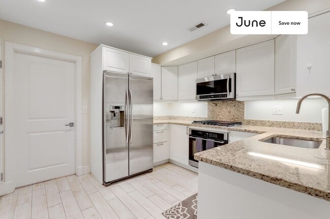 Photo - 1845 Burke St SE Unidad B