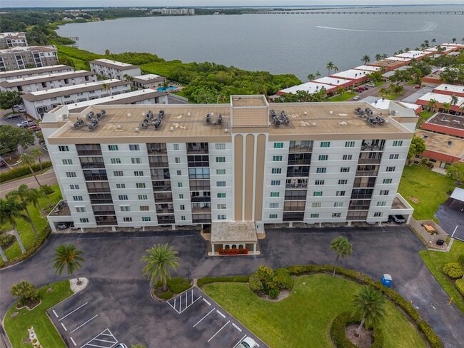 Building Photo - 19029 US-19 Unit 9-704