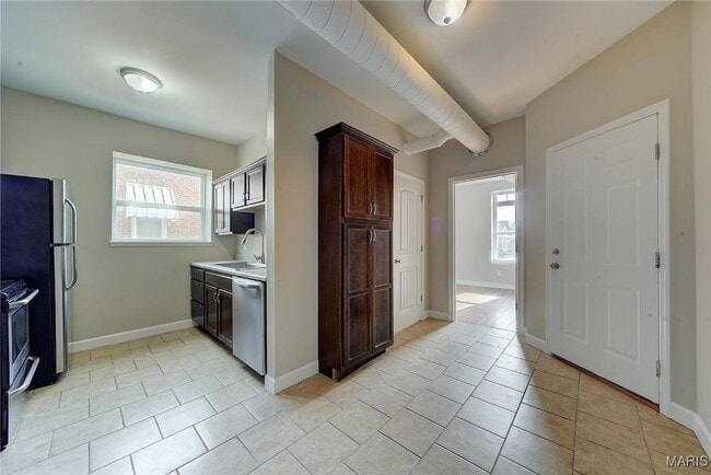 Photo - 3908 McDonald Ave Unit 2FW