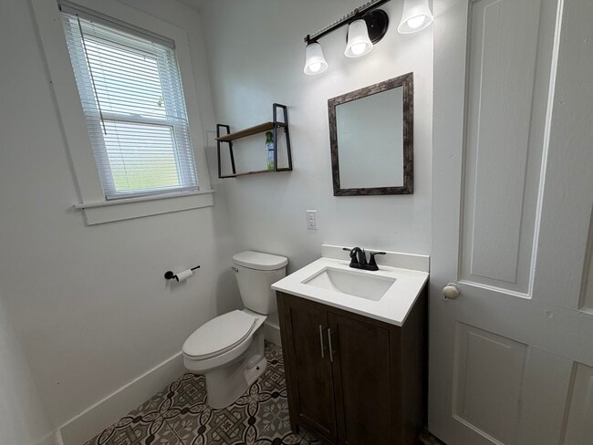 Downstairs Half Bath - 2515 Jackson St