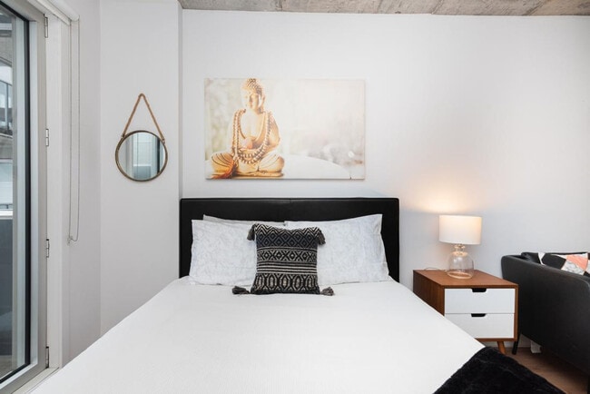 Photo - 1227 Av. de l'Hôtel-de-Ville Unit SI ID1261803P