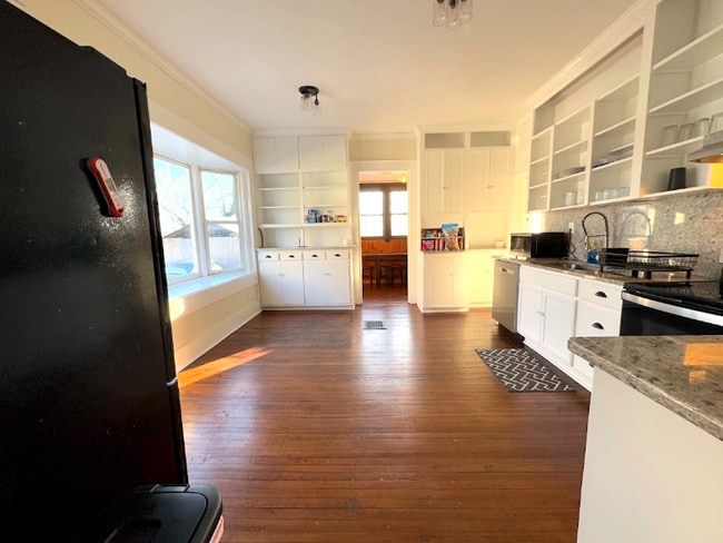 Photo - 1233 E Center St