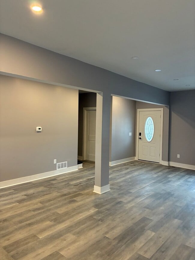 Photo - Every Bedroom Has a Private Bath!!! Balcony, AC, Laundry! New Reno! Avail NOW!