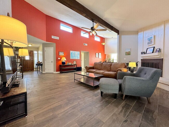 Photo - West El Paso 3 bed refrig A/C Home with Mountain Views!