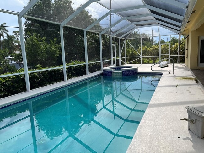 Photo - 510 SW South Carolina Dr