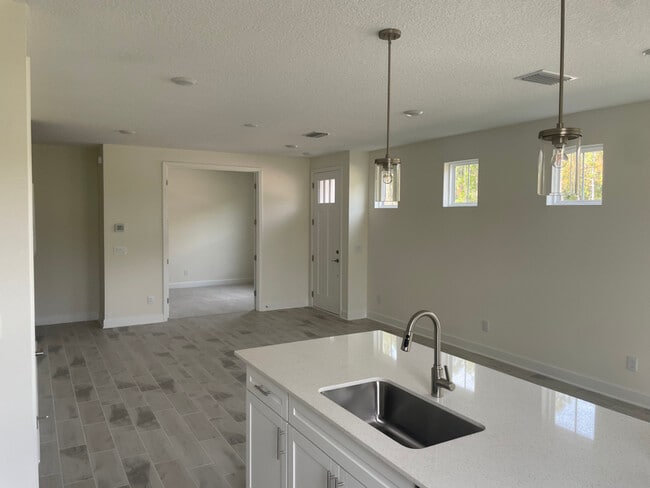 Photo - 106 Big Pne Ln