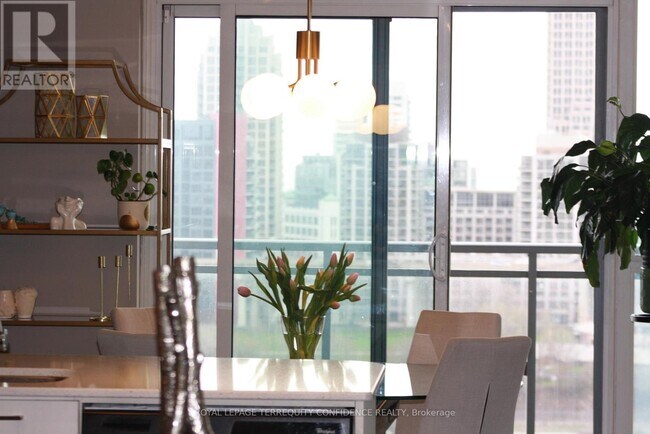 Photo - 78 Tecumseth St. Unité 1205