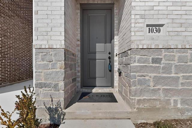 Photo - 1030 Bristleleaf Wy