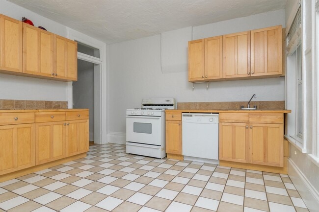 Photo - 237 S 900 E