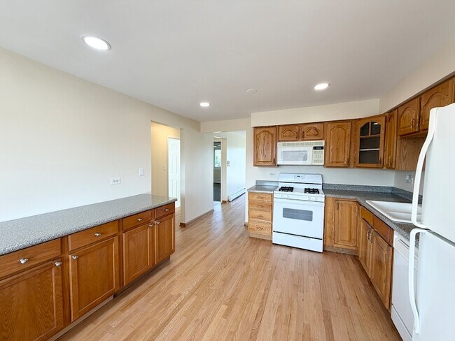 8101 83rd Pl