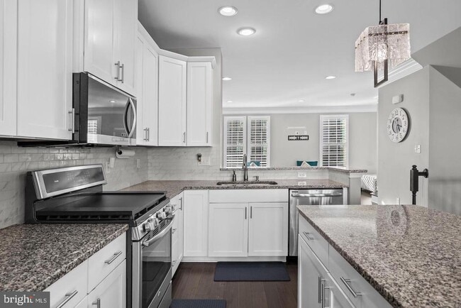 Building Photo - 1067 Prime Pl