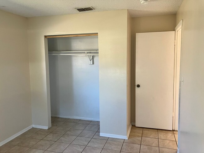 Photo - 39500 Lincoln Ave Apartamento Unidad 39500 Lincoln Ave