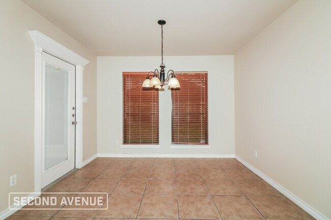 Photo - 2526 Windrose Dr