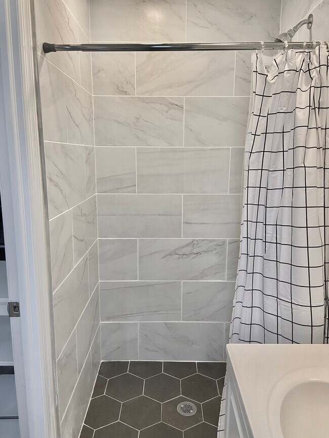 Photo - 414 Grand St Unidad SI ID1501947P