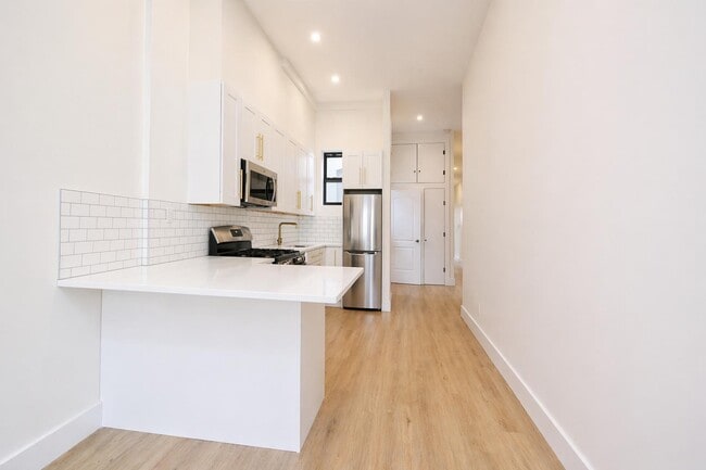 Photo - 189 Jefferson Ave Unit 3C