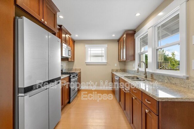 Photo - 26616 NE Valley St Unit A