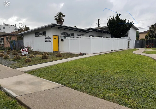 Building Photo - 8807 Reading Ave Unit 8807 Reading