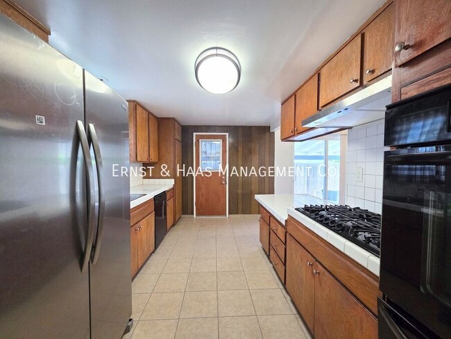 Photo - 873 E Turmont St