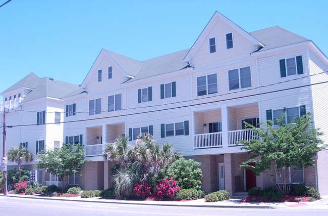 Photo - 2009 Baltic Ave Townhome