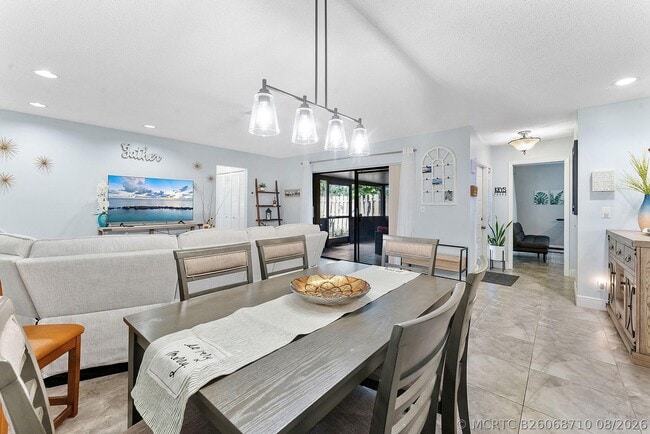 Photo - 836 NW 29th Ave