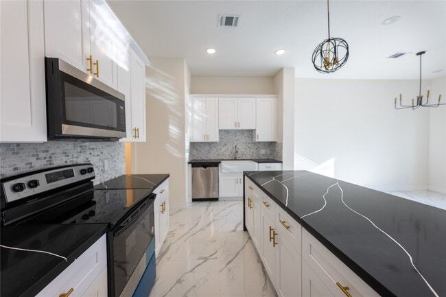 Photo - 5906 St Augustine St