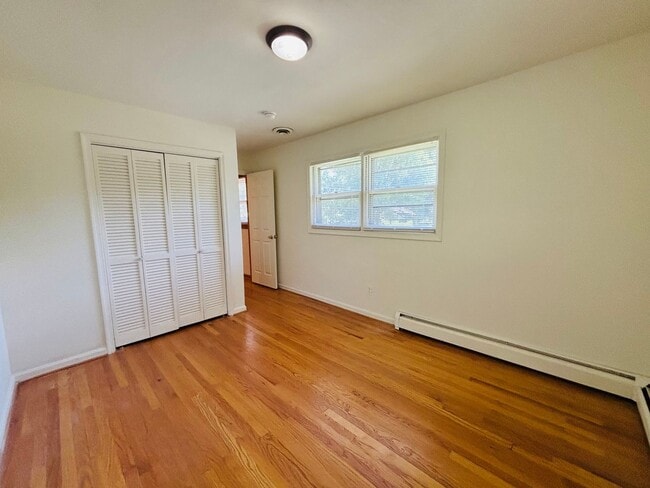 Photo - 616 Broce Dr