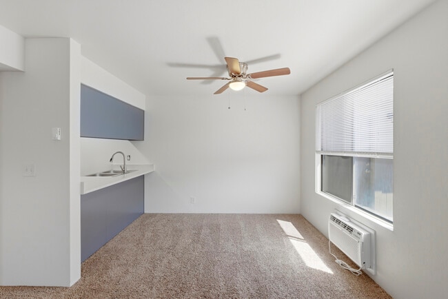 Prescott Woodlands Apartments