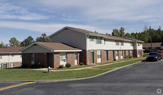 Photo - Fairview Gardens Apartments