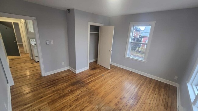 Photo - 56 Fleet St Unit 4