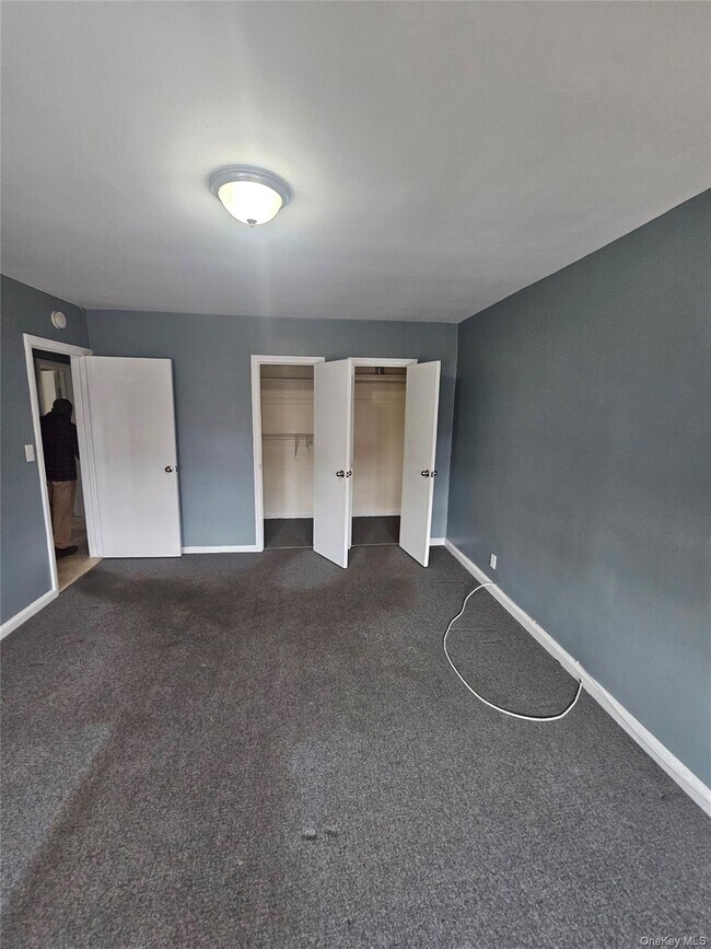 Photo - 137-24 228th St