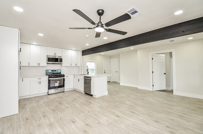 Photo - 7424 Stanwick Dr