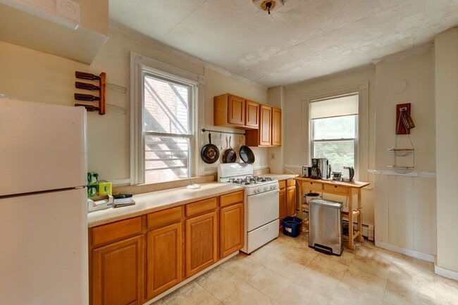 Photo - 22 Lynwood Pl Unit 1st Floor