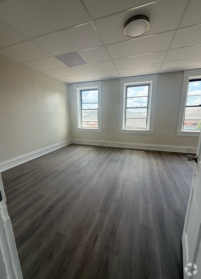 Building Photo - 2128 St Michael St Unit 4 Rental