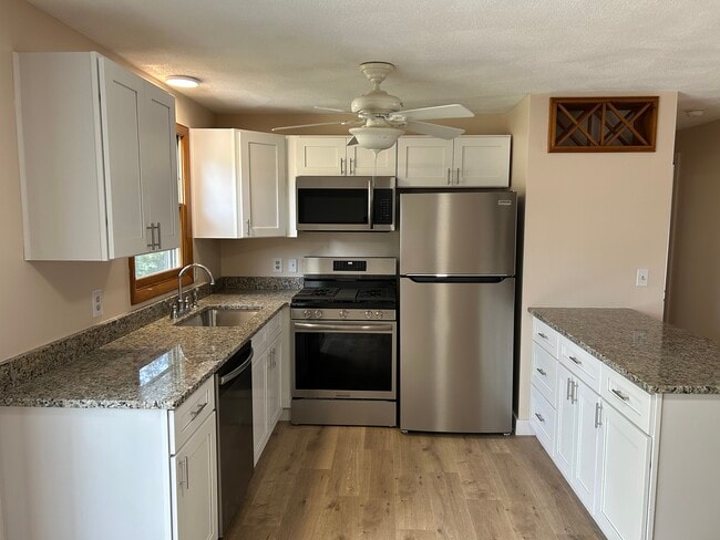 Photo - 287 Mayfield Ave Unit 8