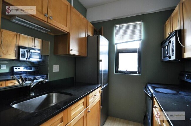 Photo - 12 Stoneholm St Unit 602