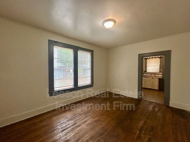 Photo - 3022 Lillian St