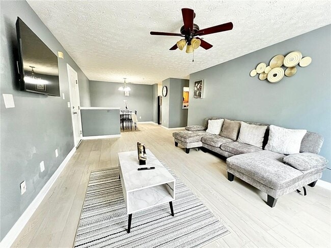 Photo - 8302 Fairington Village Dr