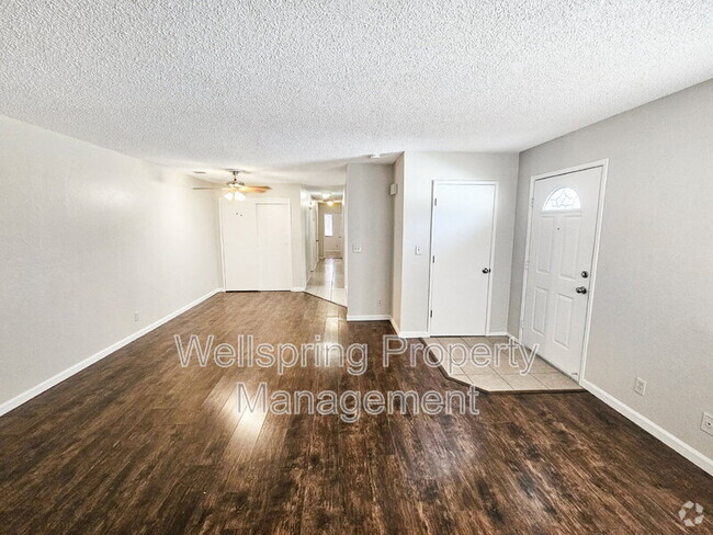 Building Photo - 305 S Richmond Rd Unit B Rental