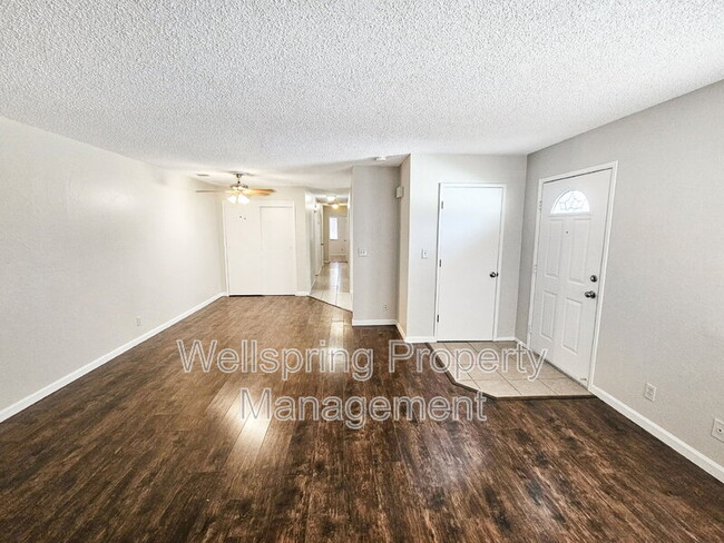 Photo - 305 S Richmond Rd Unidad B Rental
