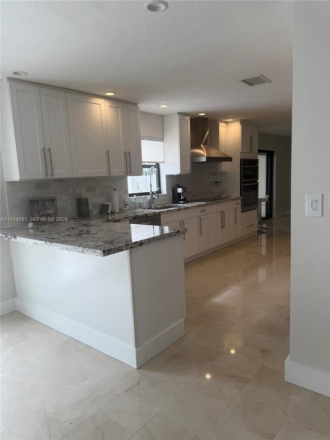 Photo - 9300 SW 7th Ln