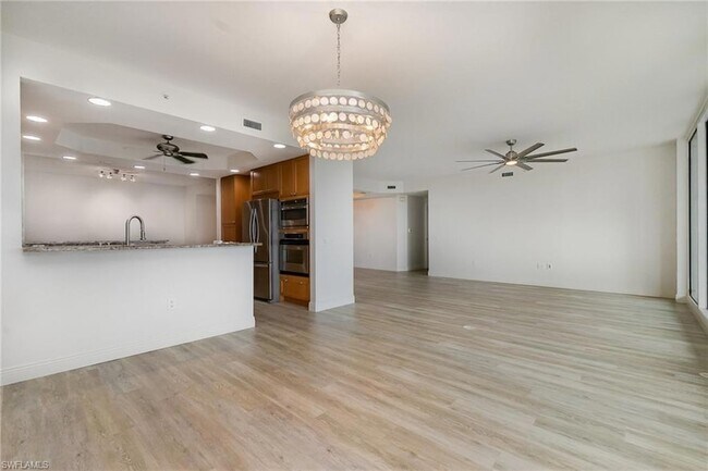 Photo - 455 Cove Tower Dr House