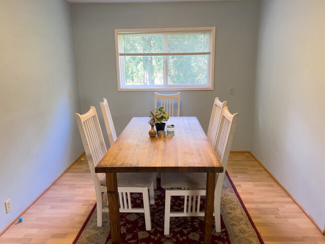 Photo - 13355 N Madison Ave NE