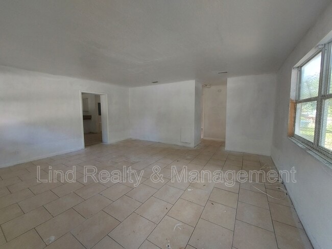 Building Photo - 7232 Rutledge Pearson Dr Rental