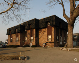 Photo - 107 E Erie Ave Apartment Unit 9