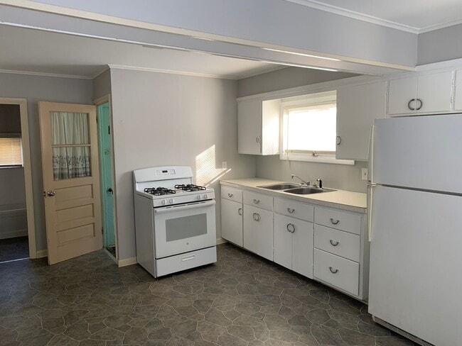 Photo - 400 N Main St Unit 400 NORTH MAIN ST. (GLOVERSVILLE) 2ND FLR.