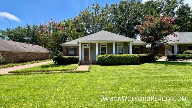 Building Photo - 135 Sunnycrest Dr Rental