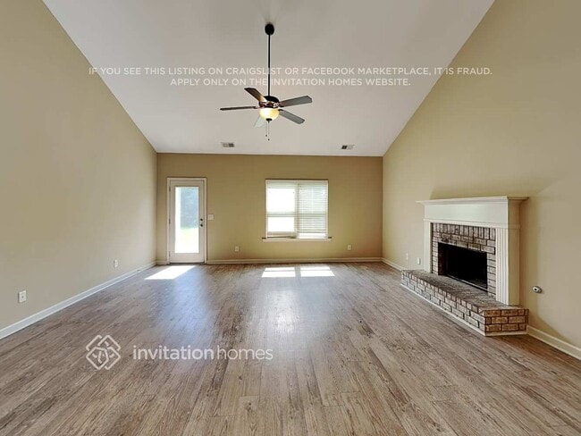 Photo - 2055 Hydrangea Ln